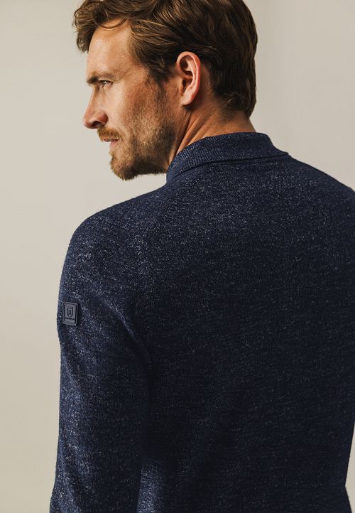 State Of Art Pullover mit Polokragen Melange Navy Model / Achterkant