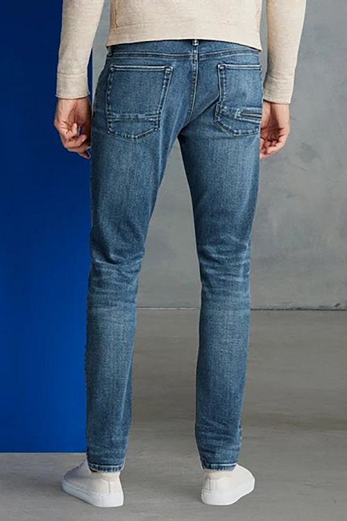 Cast Iron Riser Jeans ATB Blau Model / Achterkant