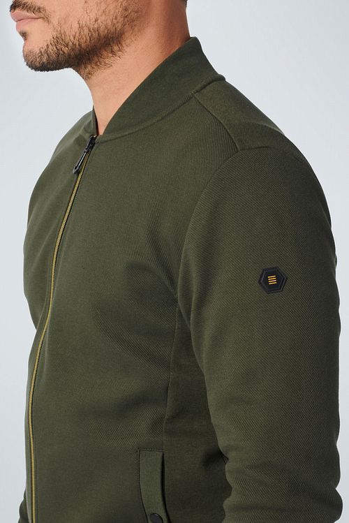 No Excess Cardigan Jacquard Vert Foncé Model / Detail