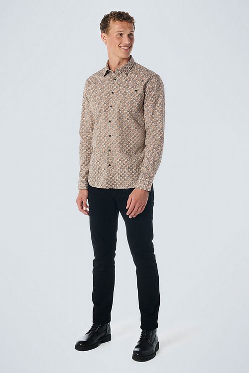 No Excess Overhemd Print Caramel Model / Voorkant