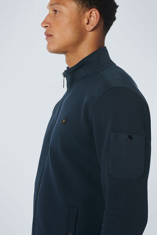 No Excess-Strickjacke Jacquard Navy Model / Zijkant