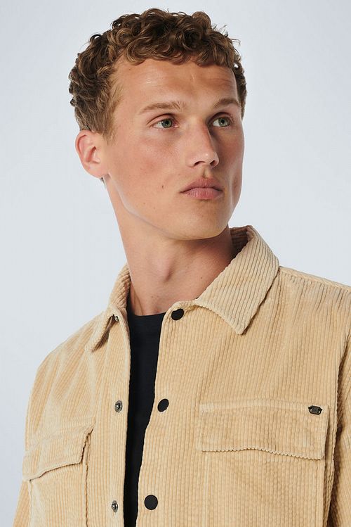 No Excess Overshirt Corduroy Beige Model / Detail