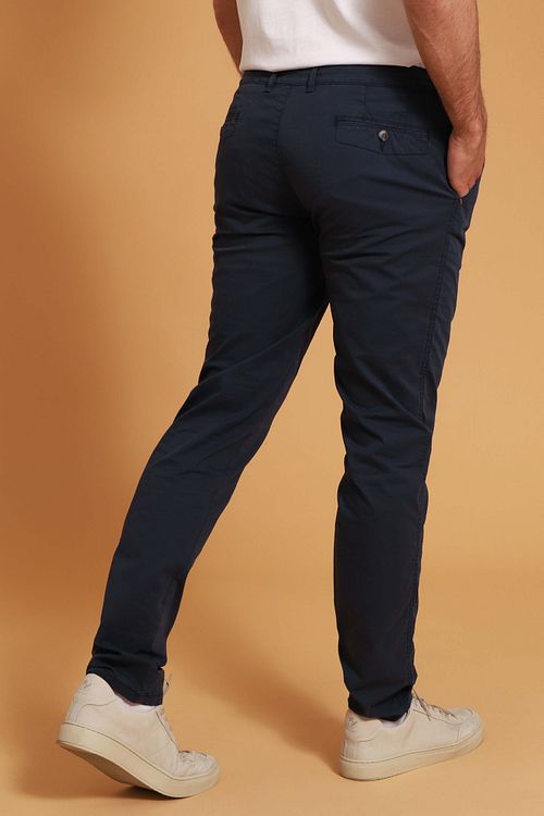 Suitable Plato Chino azul marino oscuro Model / Voorkant