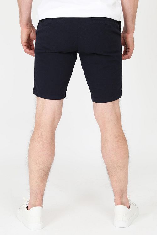 Suitable Pim Short Azul marino Model / Achterkant
