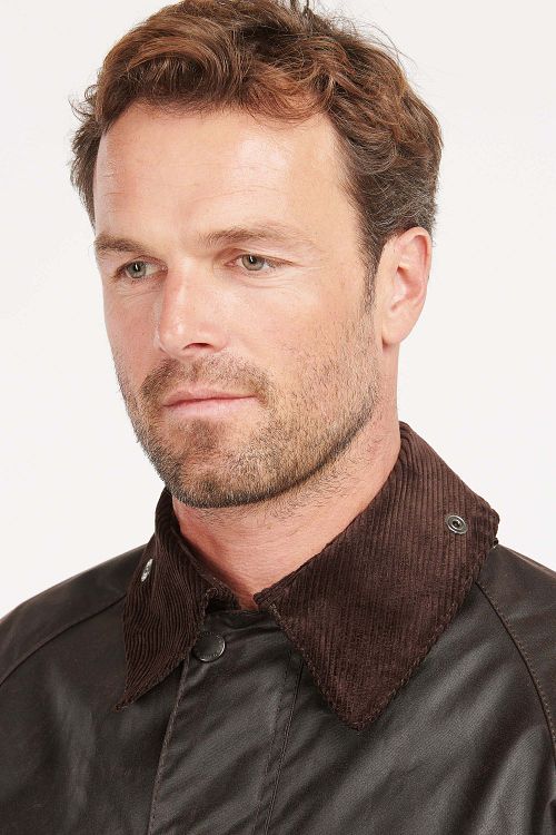 Barbour Bedale Wax Jacket Brown Model / Detail