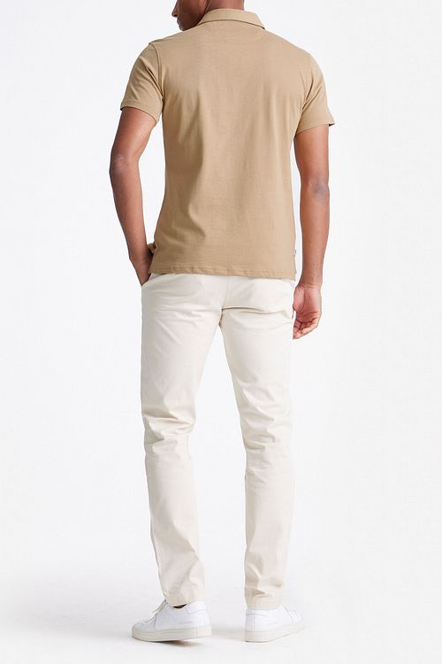 King Essentials The James Polotröja Beige Model / Achterkant