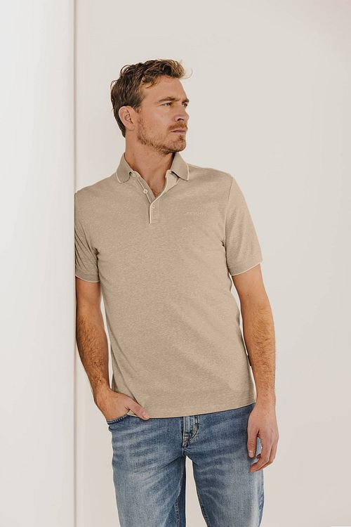 State of Art Polo Oxford Placketdetail Beige Model / Voorkant