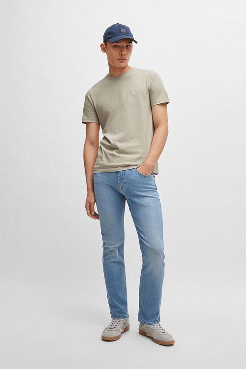 BOSS T-shirt Tales Beige Model / Voorkant