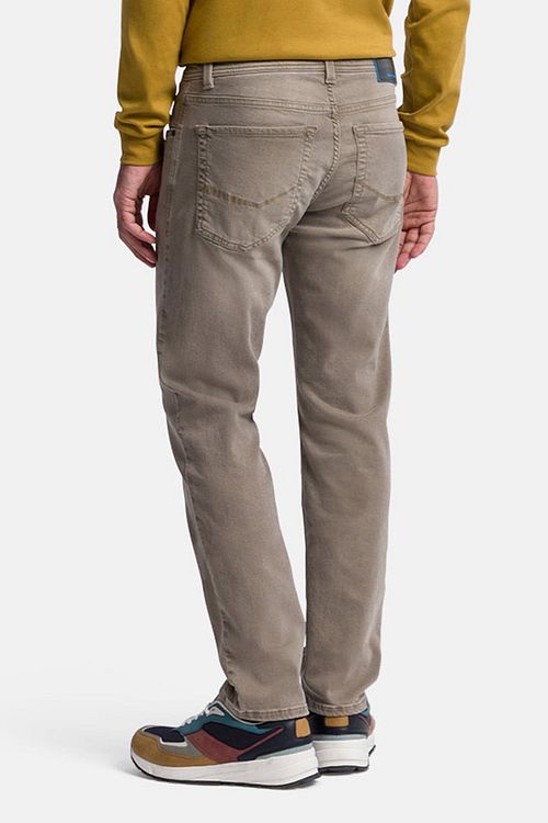 Pierre Cardin Jeans Lyon Tapered Future Flex Light Brown Model / Achterkant