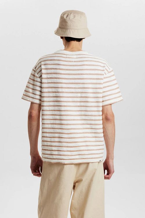 Anerkjendt Kikki T-Shirt arancione a righe Model / Achterkant