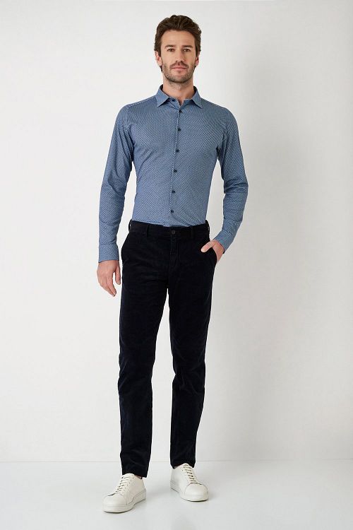 Desoto Skjorta Kent Mönster Mörkblå Model / Voorkant