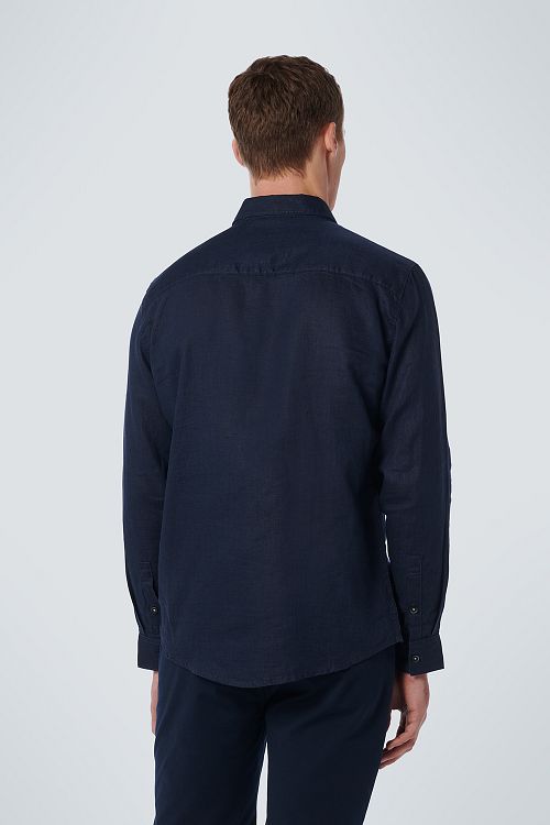 No Excess Skjorte i lin Navy Model / Achterkant
