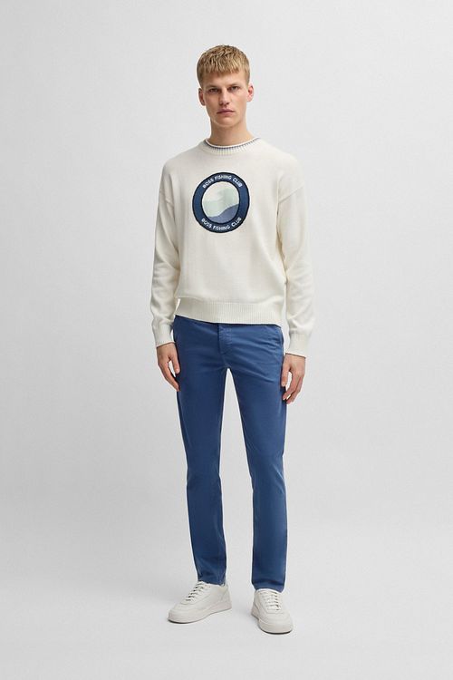 BOSS Chino Slim Dunkelblau Model / Voorkant