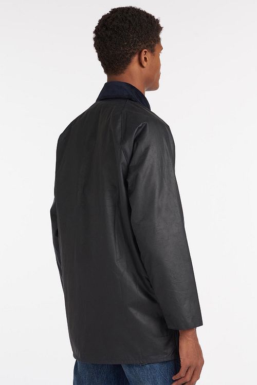Barbour Beaufort Wachsjacke Dunkelblau Model / Voorkant