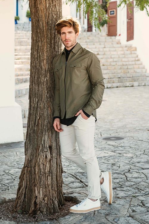 Blue Industry Blouson Zippé Vert Model / Sfeerbeeld