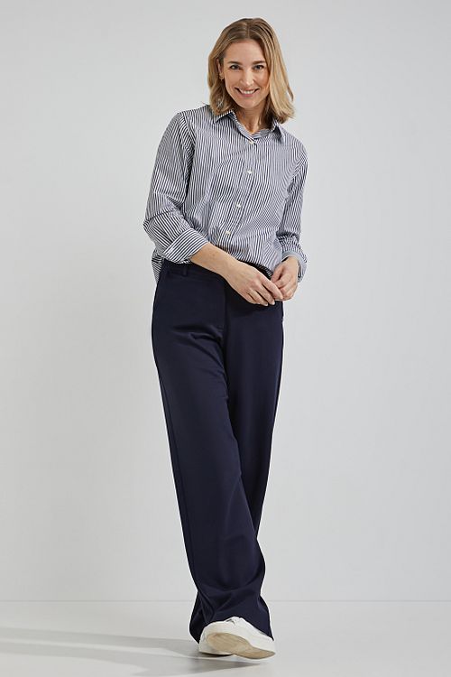 Steppin' Out Women Pants Milano Navy Model / Voorkant