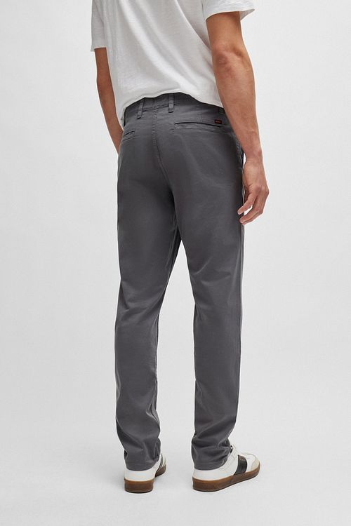 BOSS Chino de satén antracita Model / Achterkant