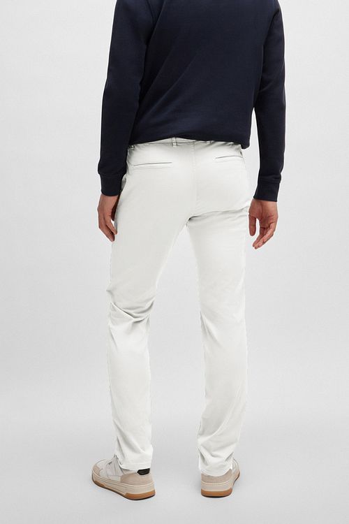BOSS Satin Chino Blanche Model / Achterkant