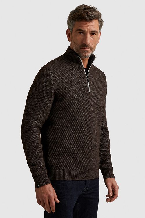 Vanguard Pullover Half Zip Wool Brown Model / Zijkant