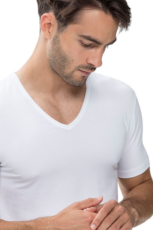 Camiseta de cuello de pico Dry Cotton de Mey en blanco (pack de 2) Model / Zijkant