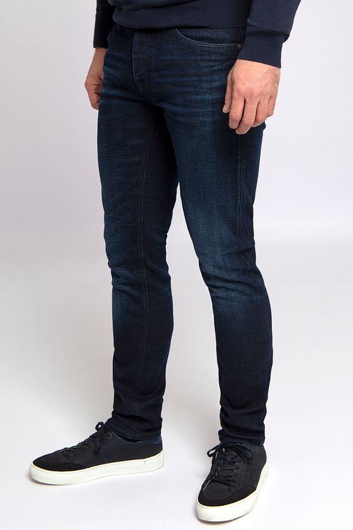 Cast Iron Riser Jeans Dark Blue Model / Zijkant