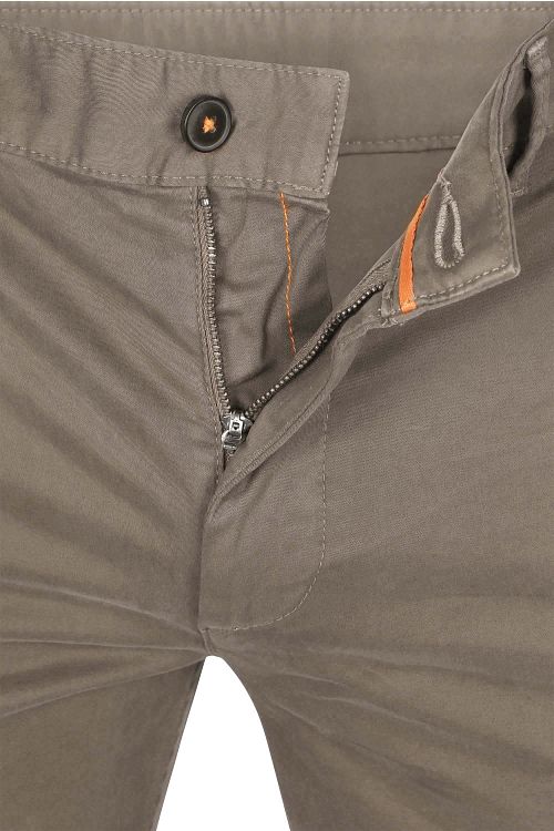 Chino Slim BOSS en marrón pastel Product / Detail