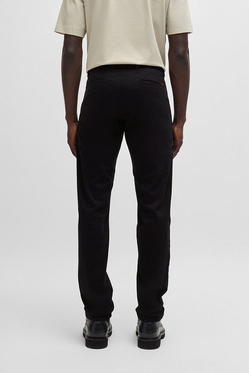Chino Slim BOSS negro Model / Achterkant