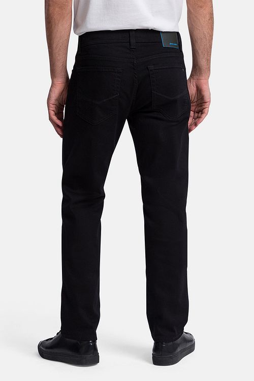 Spodnie Pierre Cardin Lyon Tapered Future Flex czarne Model / Achterkant