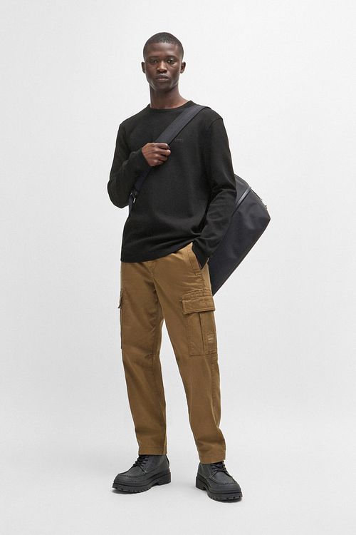 Sweter BOSS Tempesto Czarny Model / Voorkant