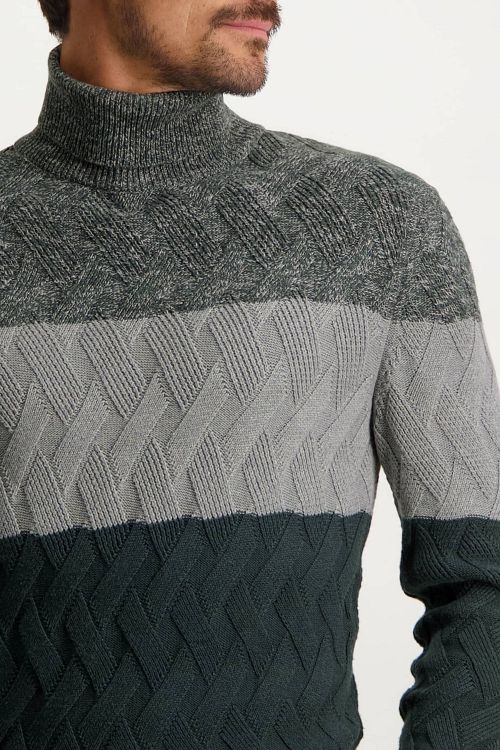 State Of Art Turtleneck Stripe Dark Green Model / Detail