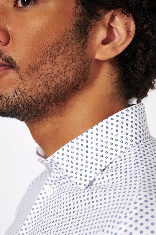 Camicia Desoto Kent con stampa grafica bianca Model / Detail
