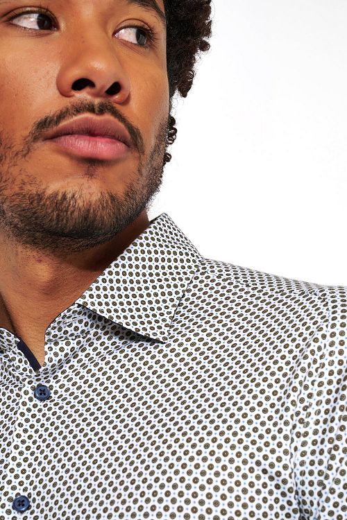 Desoto Skjorta Kent Grafiskt Tryck Taupe Model / Detail