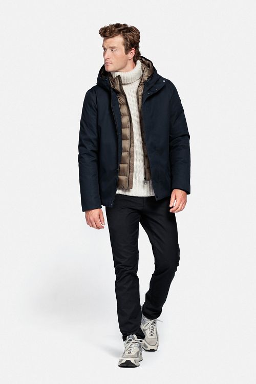 Reset Clifford Jacke Dunkelblau Model / Voorkant