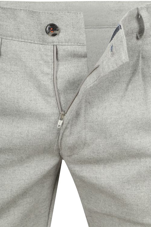 Suitable Chino Pico Pleat Flannel Lysgrå Product / Detail