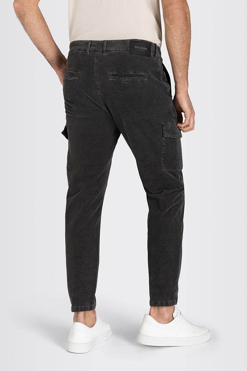 MAC Chino Griffin Cargo antracite Model / Zijkant