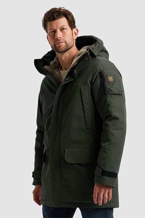 PME Legend Ice Pilot Parka Olivgrün Model / Zijkant