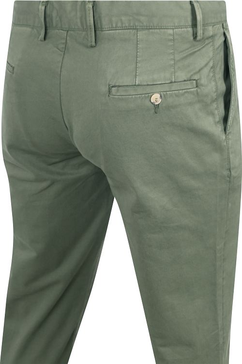 KING Essentials The Harry Chino verde oliva Model / Voorkant