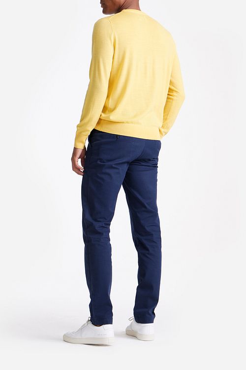 King Essentials The John Pullover Merino Żółty Model / Achterkant
