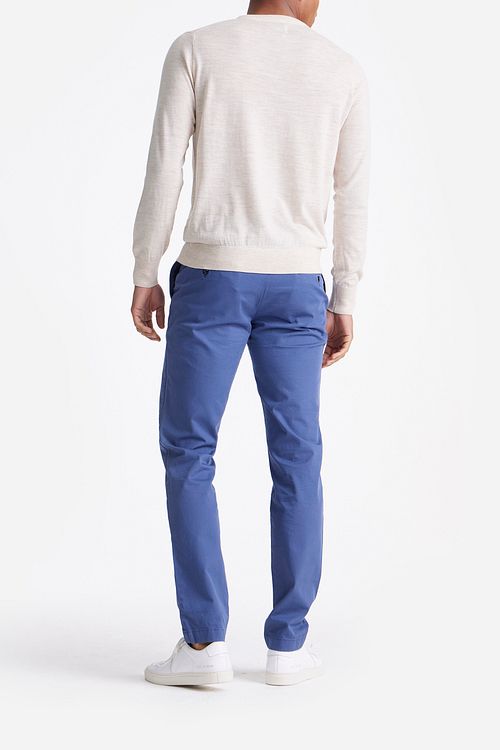 Kung Essentials The John Pullover Merino Ecru Model / Achterkant