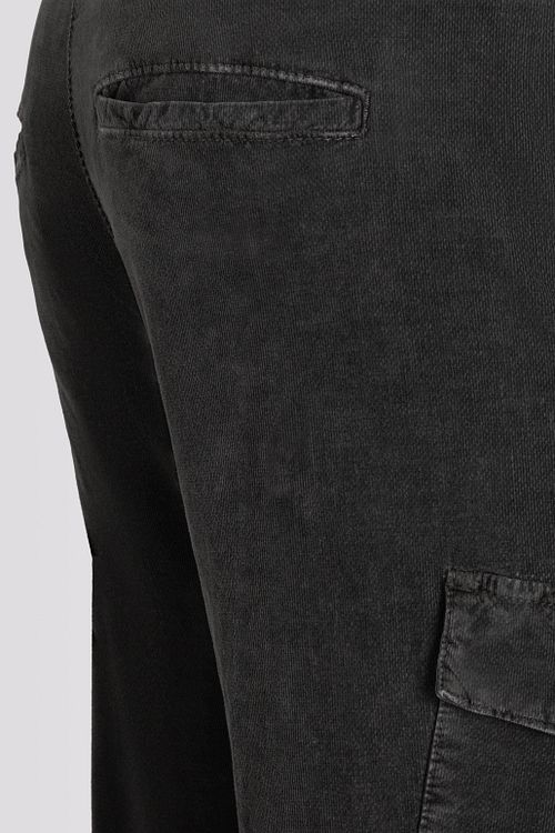 MAC Chino Griffin Cargo antracite Model / Detail
