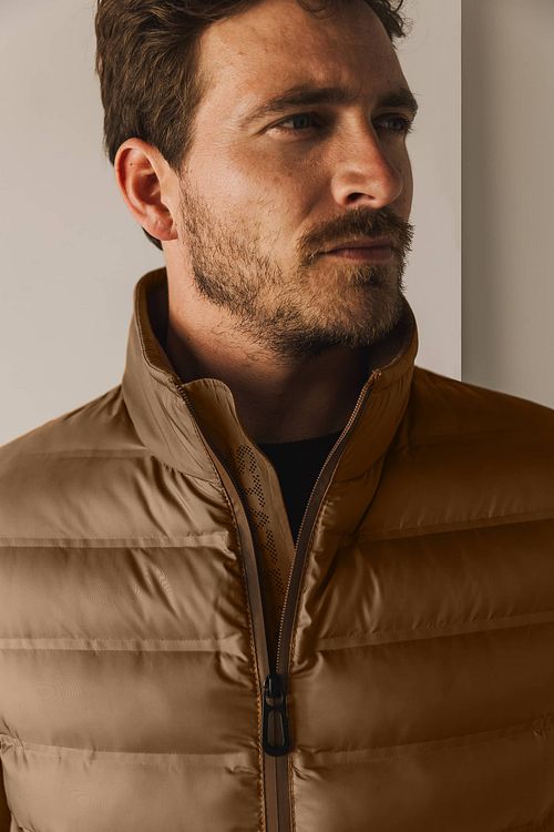 State Of Art Veste Unie Gonflé Marron Model / Detail