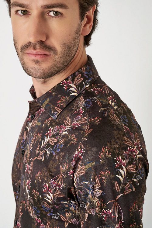Camicia Desoto con stampa Raw Umber Jungle marrone Model / Detail
