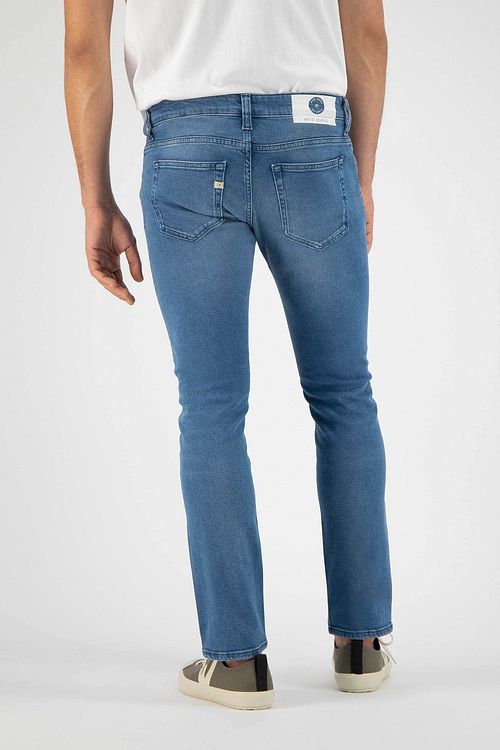 MUD Jean Denim Slim Welding Bleu Pur Model / Achterkant