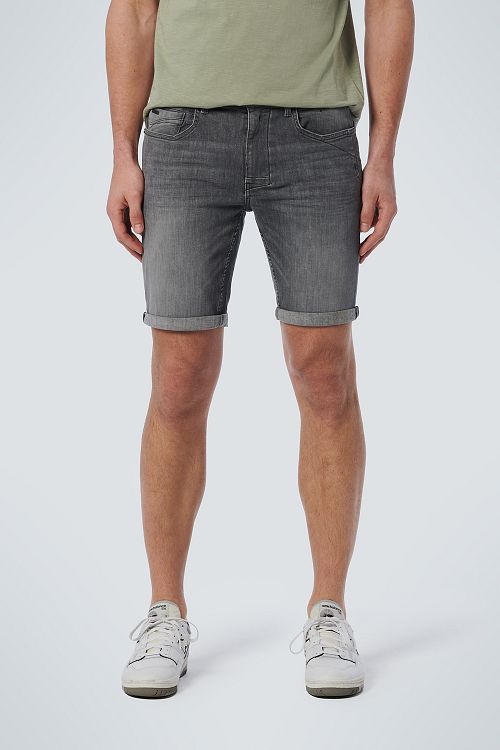 No Excess denimshorts med stretch i grå Model / Voorkant