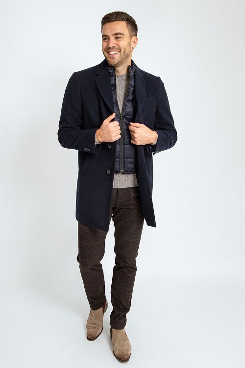 Passande Kappa av Ull Twill Marinblå Model / Voorkant med Bram