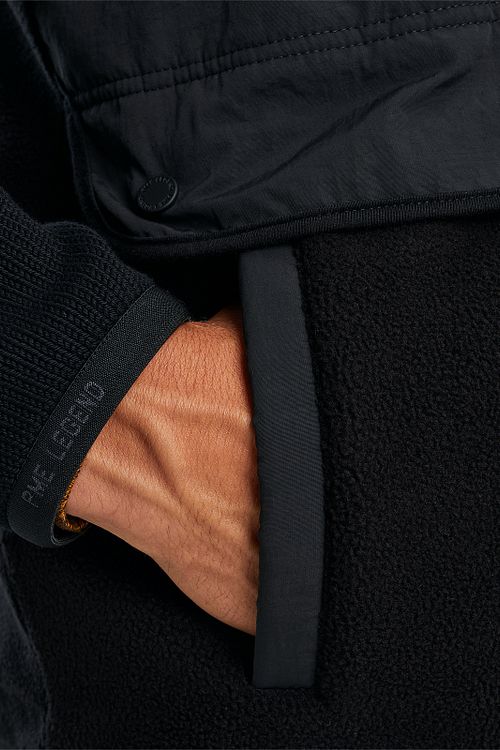 PME Legend Fleece Bodywarmer Zwart Model / Detail