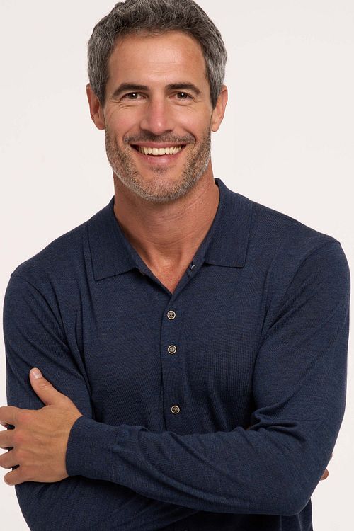 R2 Amsterdam Stickad Tröja Merino Marinblå Model / Detail