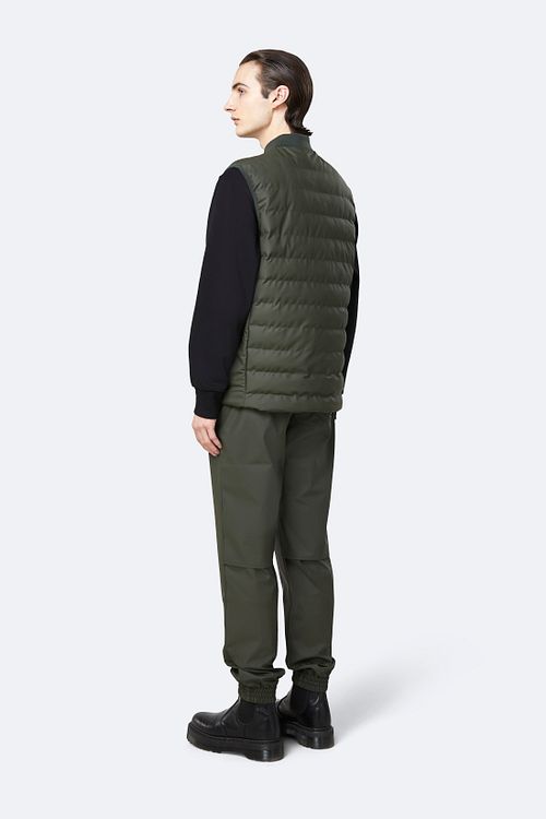 Rains Vindjakke Trekker Mørkegrøn Model / Zijkant