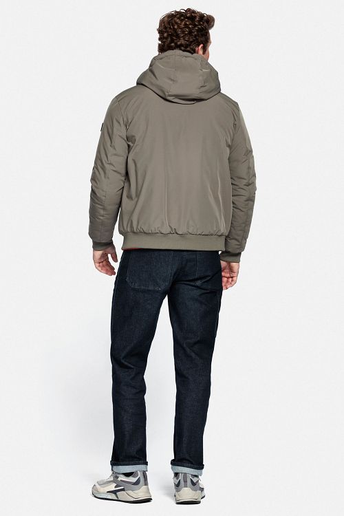 Reset Esbjerg Jacke Grün Model / Voorkant