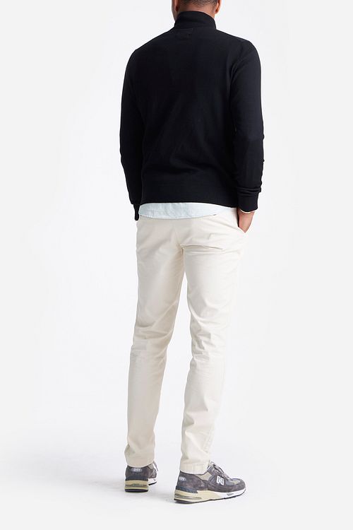 King Essentials The Michael Half Zip Pull Merino Schwarz Model / Achterkant